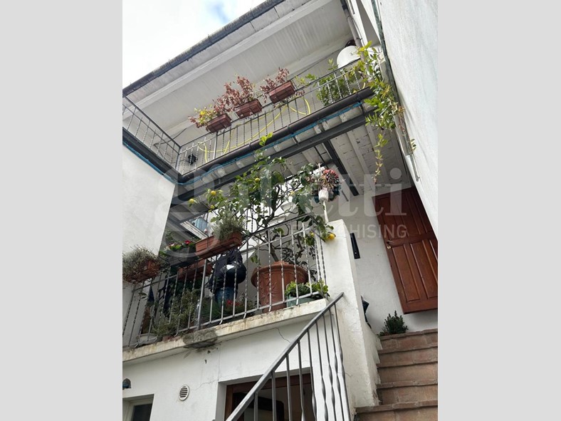 Appartamento in Vendita a Faenza, 400'000&euro;, 238 m², con Box