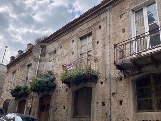 Appartamento in Vendita a Patti, 65'000&euro;, 150 m²