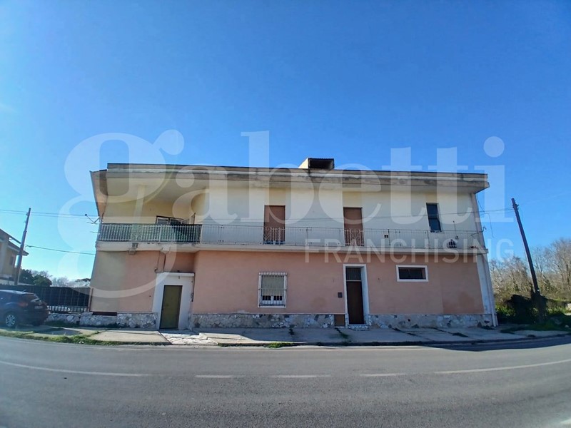 Appartamento in Vendita a Capua, 130'000&euro;, 190 m²