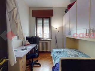 Quadrilocale in Vendita a Cinisello Balsamo, 294'000&euro;, 160 m²