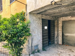 Trilocale in Vendita a Toffia, 22'000&euro;, 100 m²