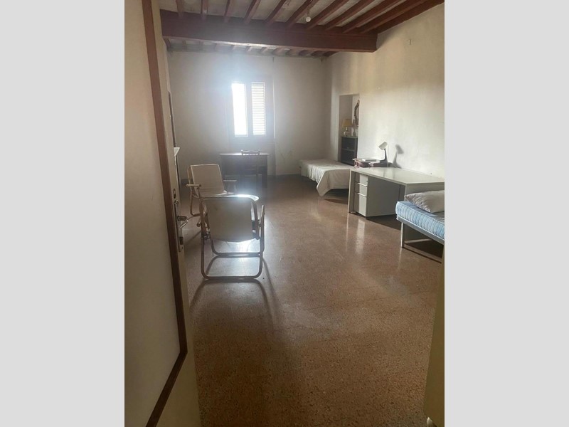 Appartamento in Vendita a Pisa, 410'000&euro;, 150 m²