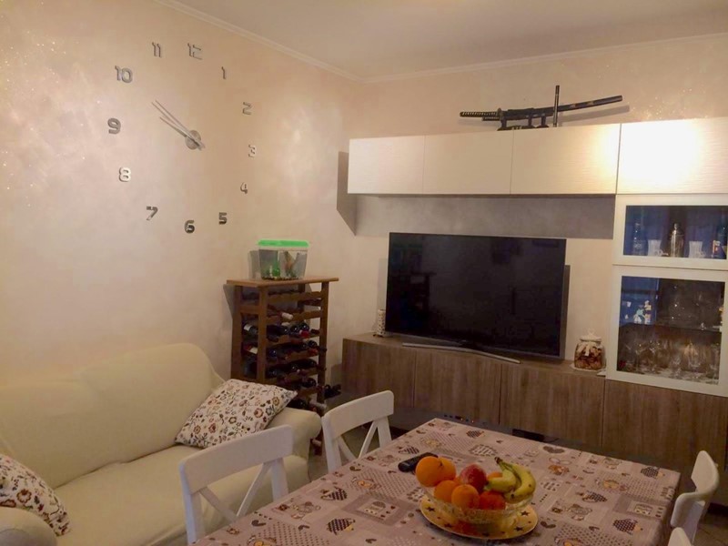 Trilocale in Vendita a Montecchio Emilia, 140'000&euro;, 85 m², con Box