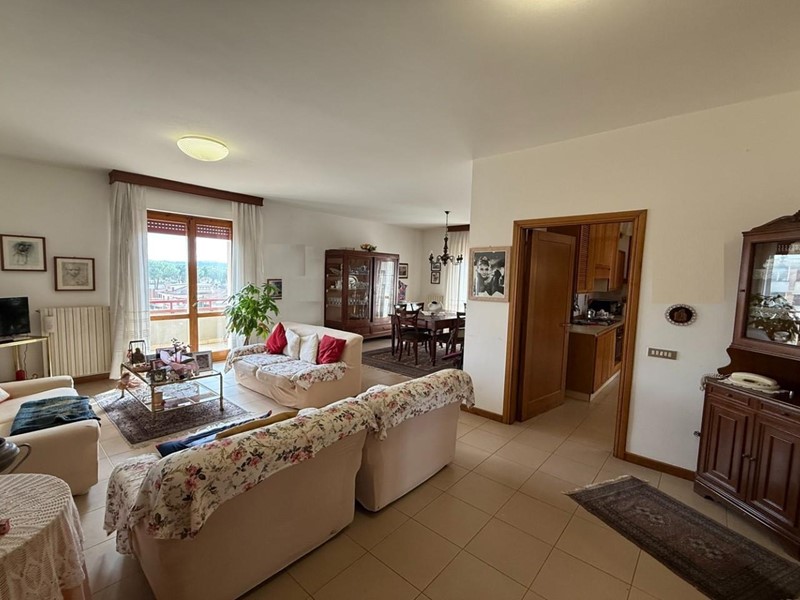 Quadrilocale in Vendita a Certaldo, 195'000&euro;, 110 m², con Box