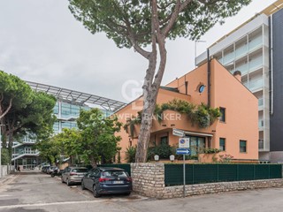 Appartamento in Vendita a Riccione, 1'600'000&euro;, 280 m²