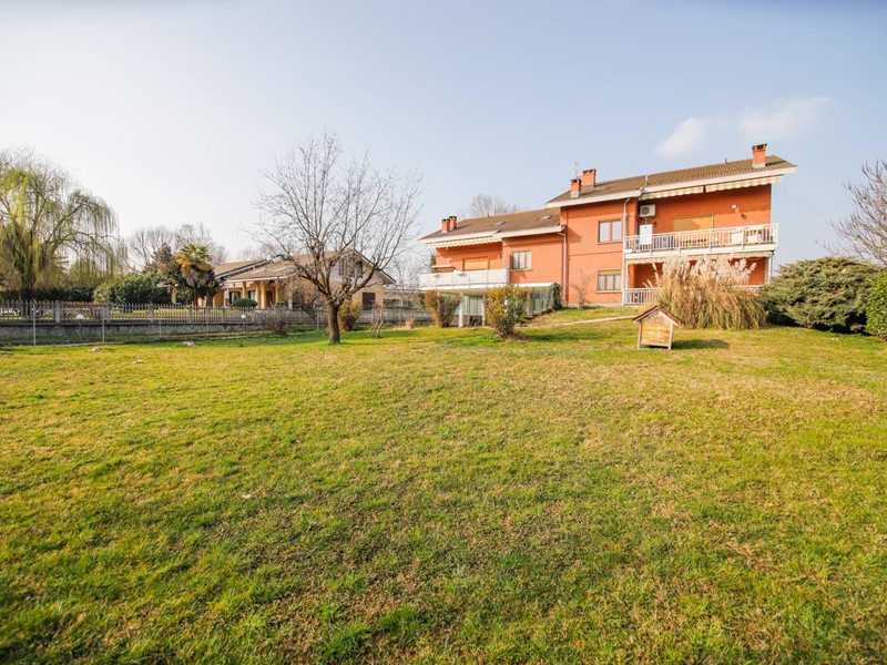 Appartamento in Vendita a Leinì, 209'000&euro;, 150 m²