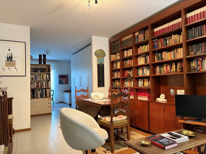 Appartamento in Vendita a Pordenone, 90'000&euro;, 92 m²