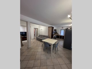 Appartamento in Affitto a Bergamo, 1'350&euro;, 85 m²