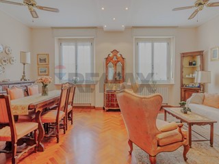 Trilocale in Vendita a Milano, 438'000&euro;, 106 m²