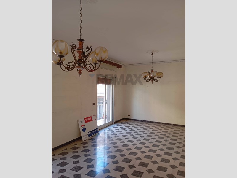 Quadrilocale in Vendita a Misterbianco, 95'000&euro;, 110 m²
