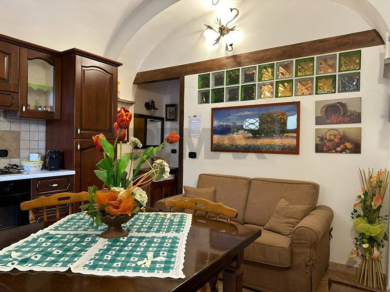 Trilocale in Vendita a Scapoli, 45'000&euro;, 42 m²