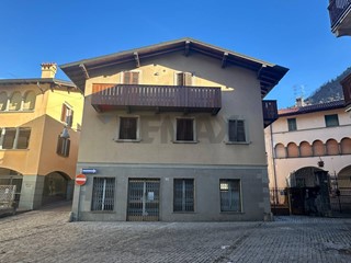 Trilocale in Vendita a Villa d'Ogna, 32'000&euro;, 80 m²