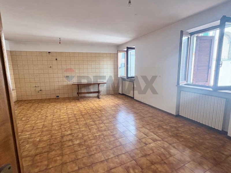 Trilocale in Vendita a Villa d'Ogna, 32'000&euro;, 80 m²