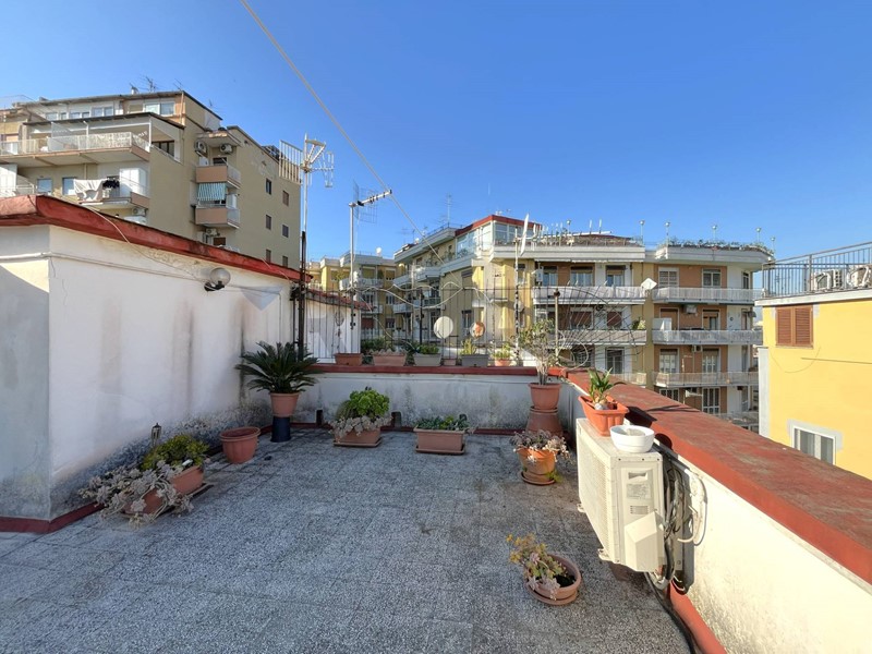Bilocale in Vendita a Napoli, 150'000&euro;, 70 m²
