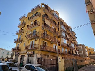 Quadrilocale in Vendita a Siracusa, 100'000&euro;, 102 m²