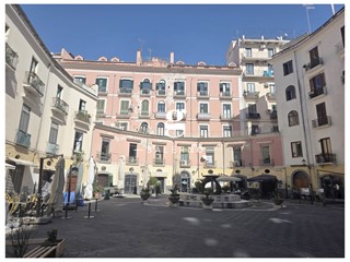 Appartamento in Vendita a Salerno, 590'000&euro;, 138 m²