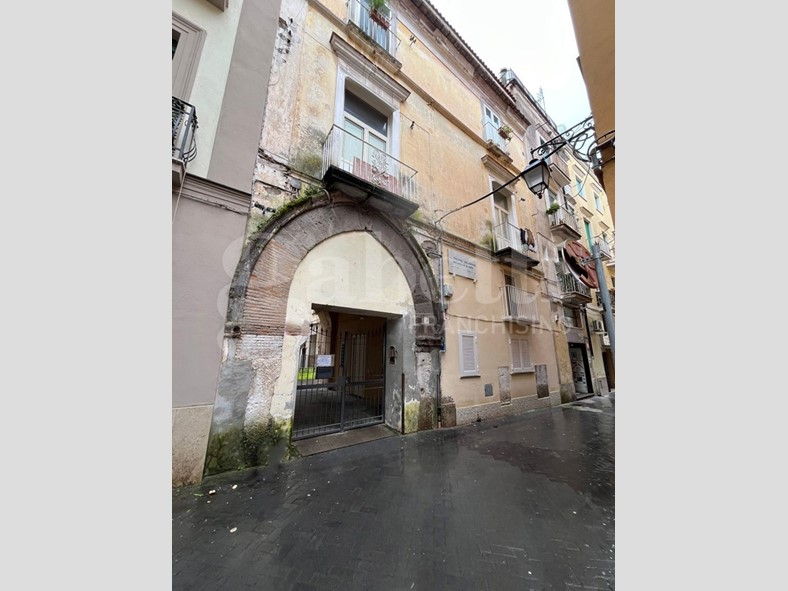 Quadrilocale in Vendita a Capua, 47'000&euro;, 90 m²