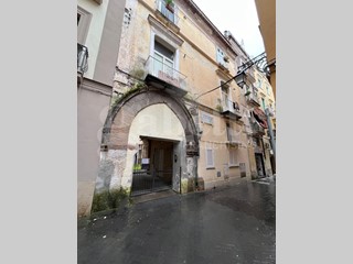 Quadrilocale in Vendita a Capua, 47'000&euro;, 90 m²