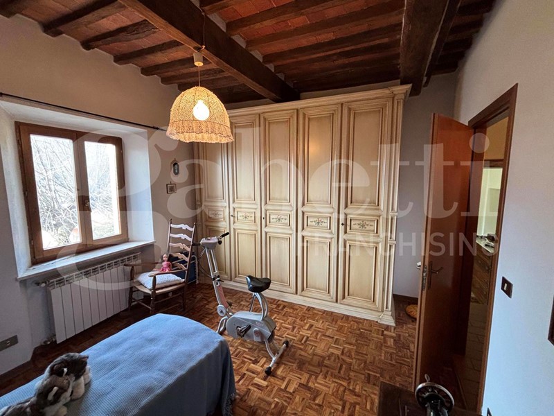 Appartamento in Vendita a Massa Marittima, 115'000&euro;, 96 m², arredato, con Box