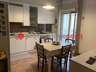 Quadrilocale in Vendita a Catania, 139'000&euro;, 138 m²