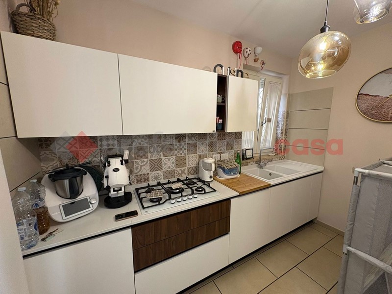 Trilocale in Vendita a Caserta, 235'000&euro;, 80 m², con Box