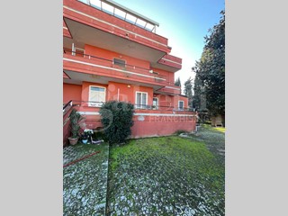 Quadrilocale in Vendita a Vitulazio, 114'000&euro;, 80 m²