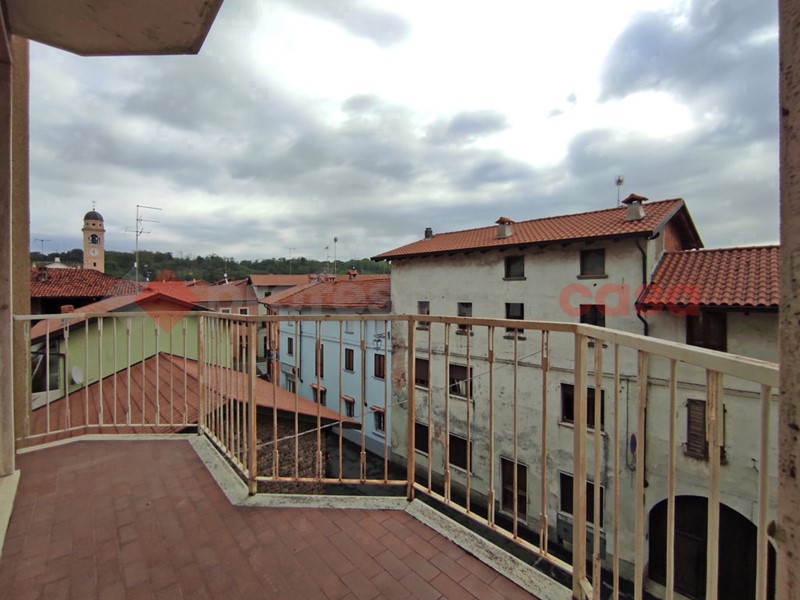 Trilocale in Vendita a Sizzano, 75'000&euro;, 100 m², con Box