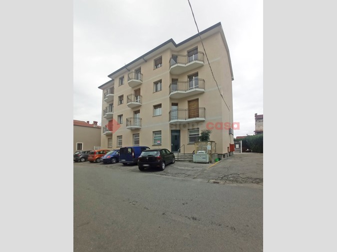 Trilocale in Vendita a Sizzano, 85'000&euro;, 115 m², con Box