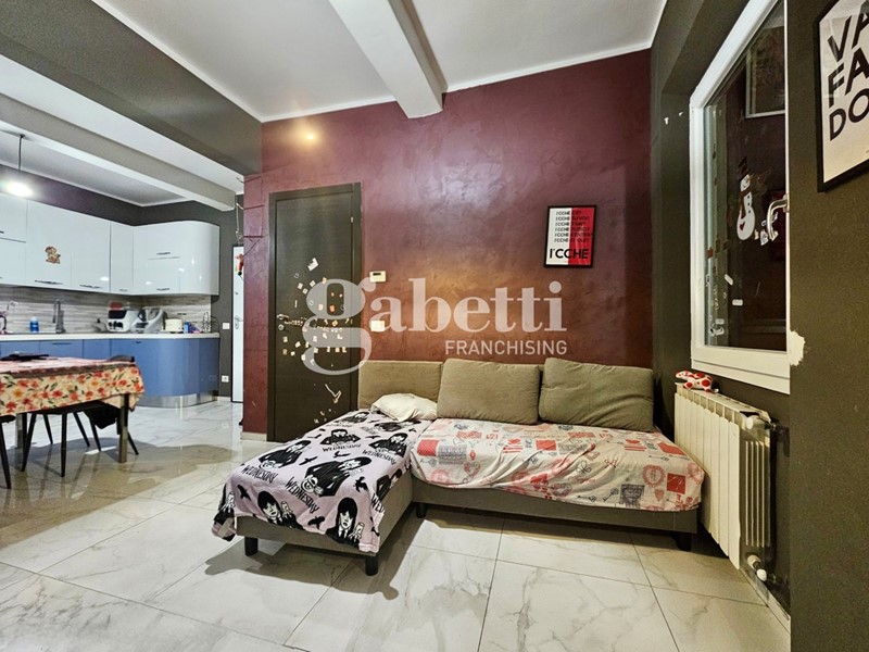 Quadrilocale in Vendita a Firenze, 360'000&euro;, 80 m²