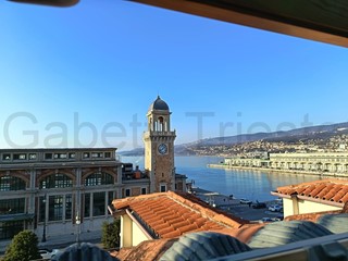 Quadrilocale in Vendita a Trieste, 550'000&euro;, 130 m², con Box