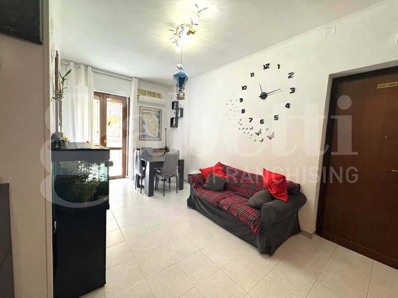 Trilocale in Vendita a Marino, 155'000&euro;, 74 m²