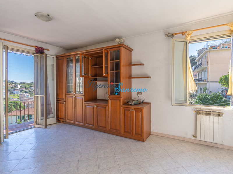 Bilocale in Vendita a Sanremo, 90'000&euro;, 54 m²