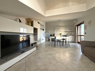 Trilocale in Vendita a Catanzaro, zona Fortuna, 135'000&euro;, 95 m², arredato