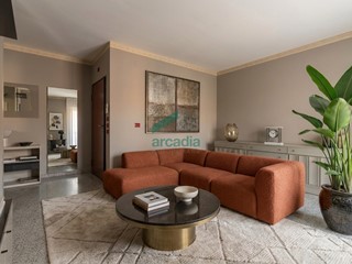 Quadrilocale in Vendita a Bari, zona Carbonara, 230'000&euro;, 130 m², con Box