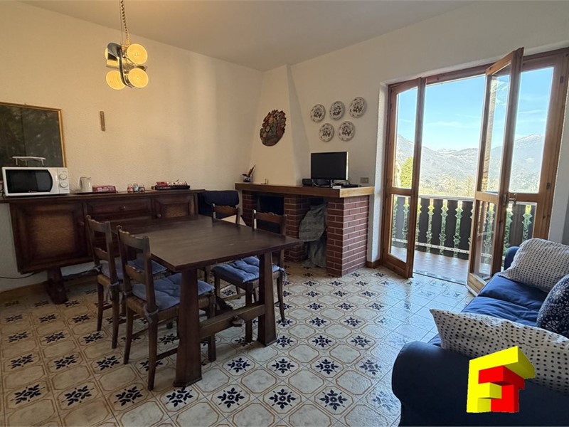 Trilocale in Vendita a Cremeno, 90'000&euro;, 102 m²