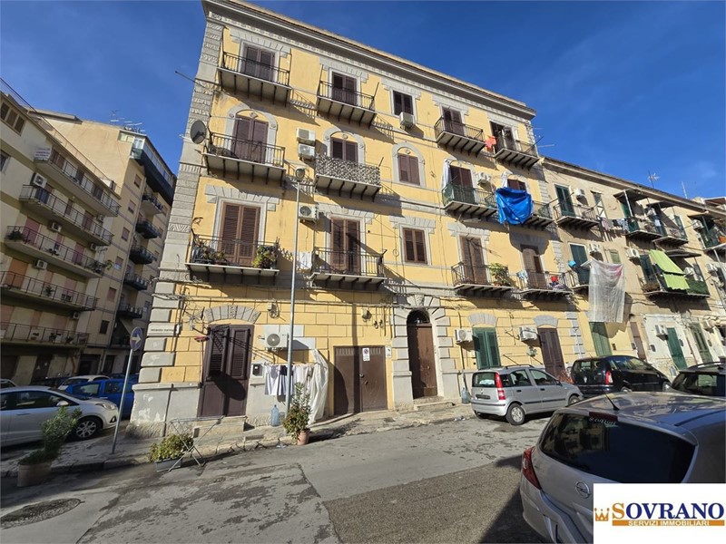 Trilocale in Vendita a Palermo, 111'000&euro;, 75 m²