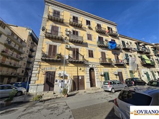 Trilocale in Vendita a Palermo, 111'000&euro;, 75 m²