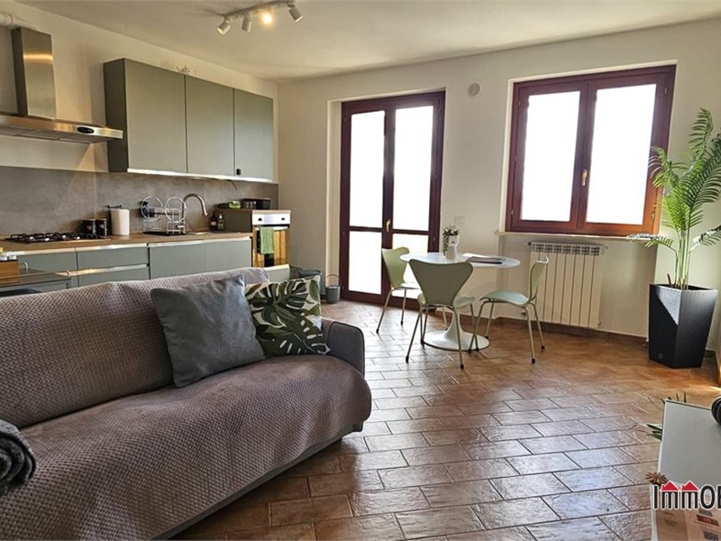 Trilocale in Vendita a Casole d'Elsa, 155'000&euro;, 75 m²