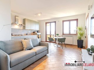 Trilocale in Vendita a Casole d'Elsa, 165'000&euro;, 75 m²