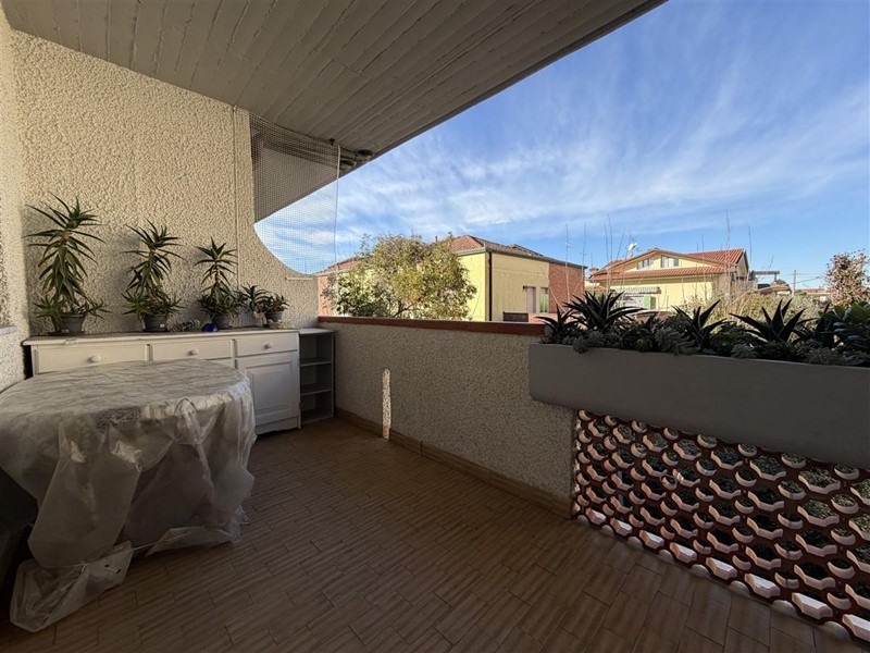 Quadrilocale in Vendita a Massa, zona Marina di Massa, 290'000&euro;, 95 m², arredato