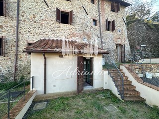 Quadrilocale in Vendita a Sovicille, zona Stigliano, 245'000&euro;, 111 m²