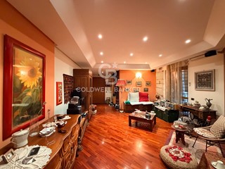 Appartamento in Vendita a Bari, 85'000&euro;, 115 m²