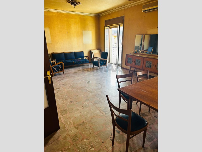 Trilocale in Vendita a Catania, 148'000&euro;, 106 m²