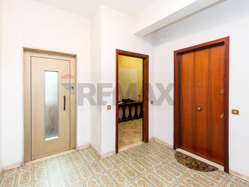 Trilocale in Vendita a Catania, 148'000&euro;, 106 m²