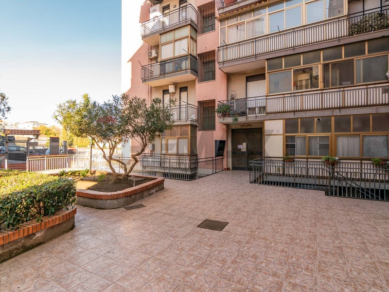 Quadrilocale in Vendita a San Giovanni la Punta, 94'000&euro;, 116 m²