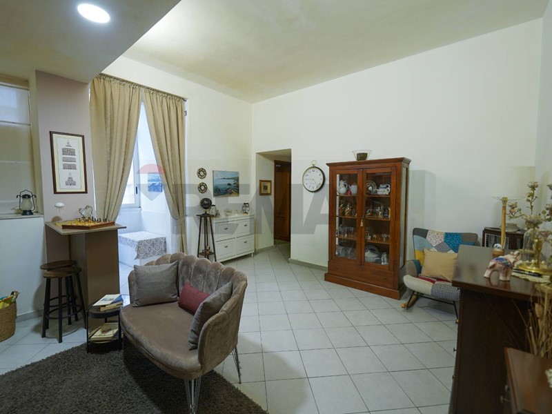 Trilocale in Vendita a Catania, 65'000&euro;, 75 m²