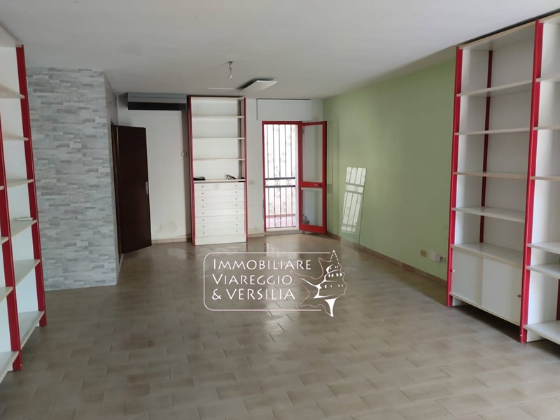 Monolocale in Vendita a Viareggio, 88'000&euro;, 57 m²
