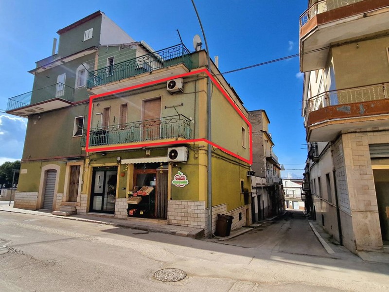 Appartamento in Vendita a San Nicandro Garganico, 38'000&euro;, 80 m²