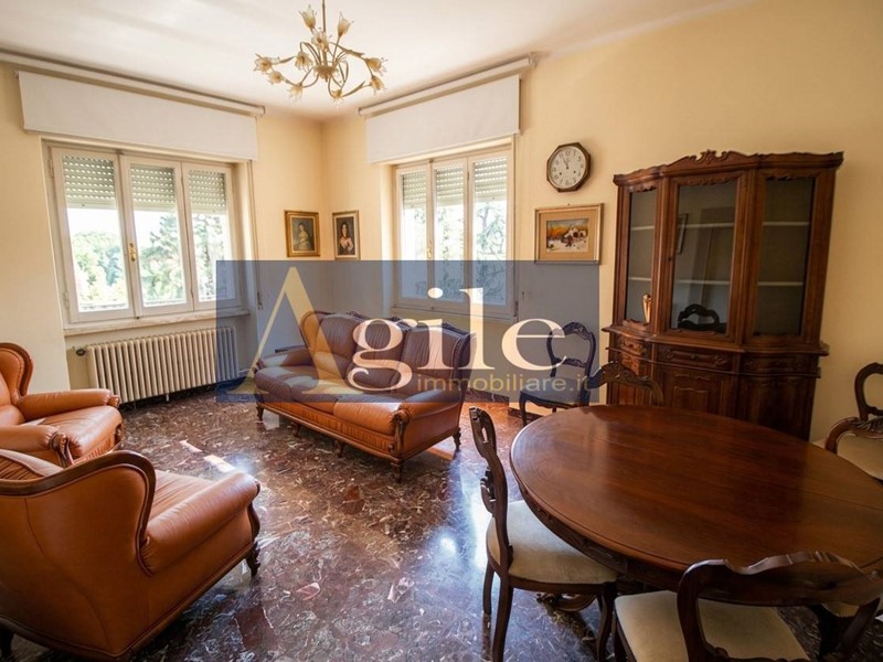 Appartamento in Vendita a Ascoli Piceno, 180'000&euro;, 170 m²