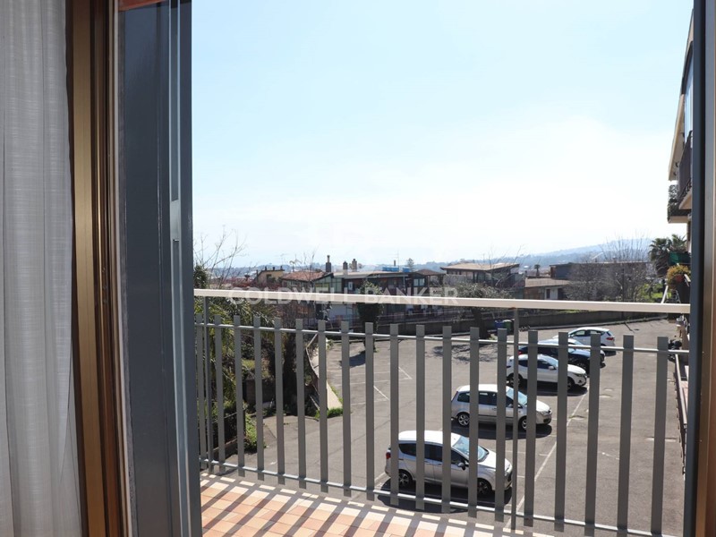 Trilocale in Vendita a Aci Catena, 89'000&euro;, 97 m²